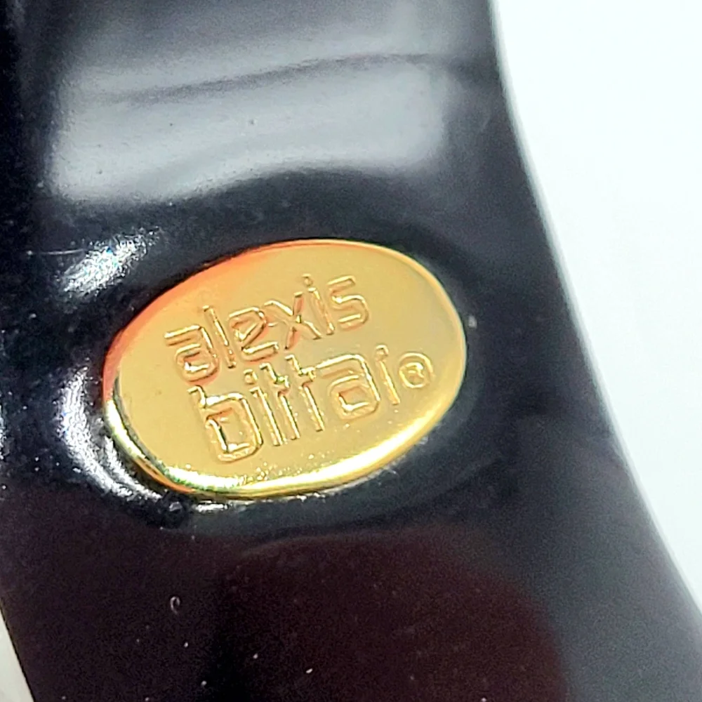 SOLDAlexis Bittar Vintage Clear Quilted Lucite Hinged Bangle Bracelet with Studs - Picture 12 of 13